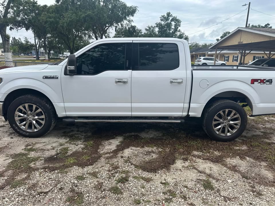 
								2015 Chevrolet Silverado full									