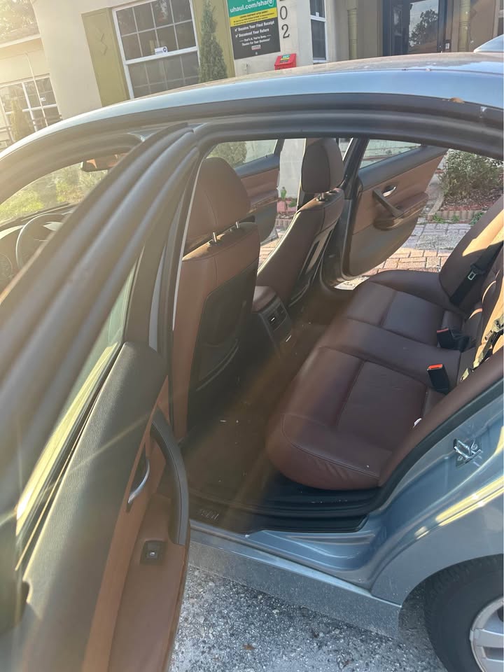 
								2006 BMW 3 Series – 325xi Sedan 4D full									