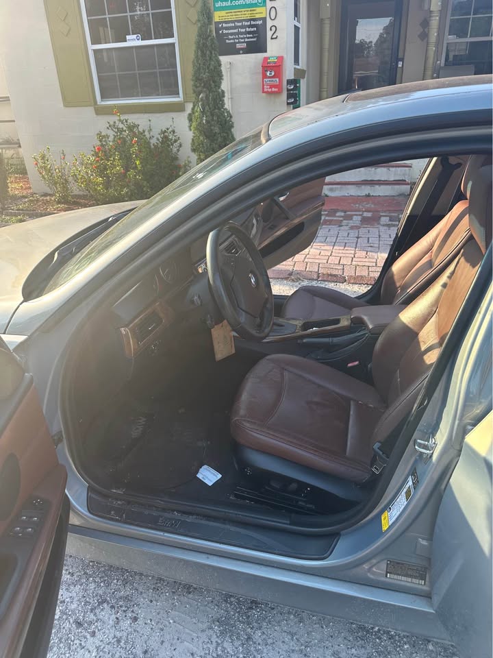 
								2006 BMW 3 Series – 325xi Sedan 4D full									