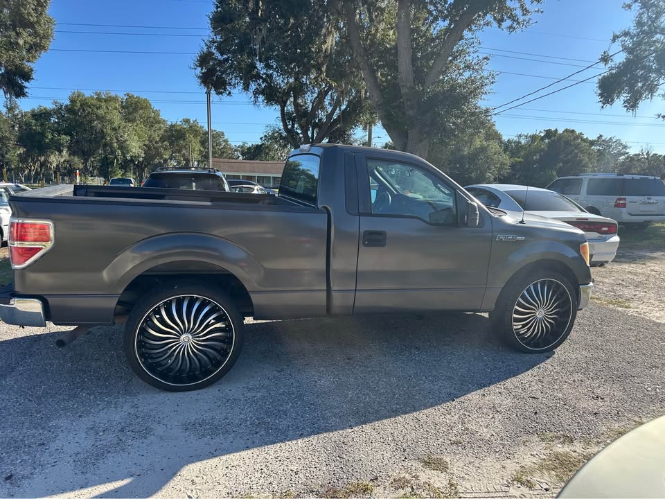 
								2010 Ford F150 Regular Cab – XL Pickup 2D 6 1/2 ft full									