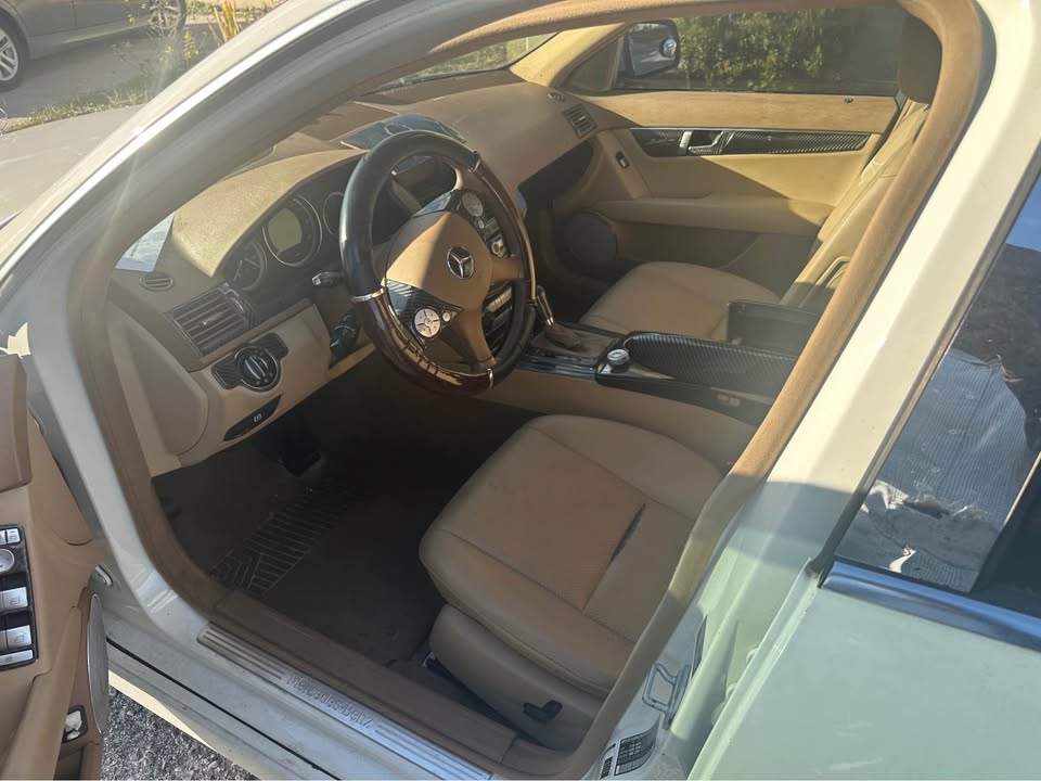 
								2010 Honda Odyssey – EX-L Minivan 4D full									