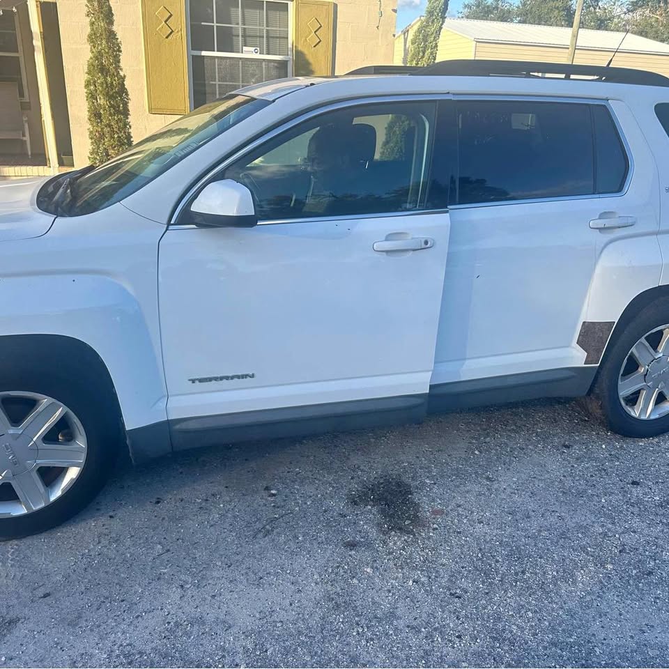 
								2010 GMC Terrain – SL Sport Utility 4D full									